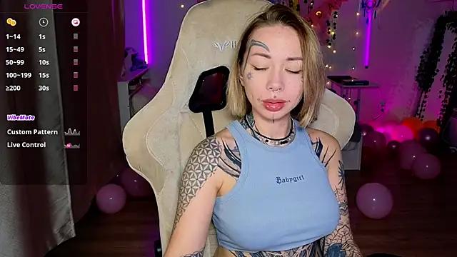 bunnykellyyy online show from October 30, 7:03 pm