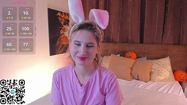 odelynbrower online show from October 27, 12:15 am