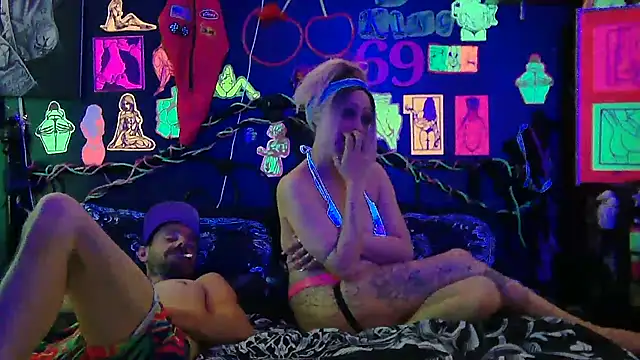 Splash Queen420 online show from April 19, 12:48 pm