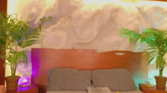 alisonn moon online show from April 9, 11:21 pm