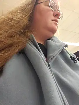 Love86Emily online show from December 4, 1:53 pm