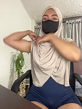 jade nassar online show from March 13, 9:10 pm