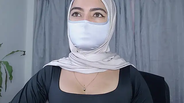 jade nassar online show from April 20, 6:31 pm