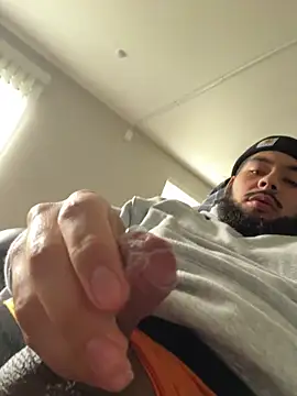 Bbrn69official online show from December 19, 9:11 pm