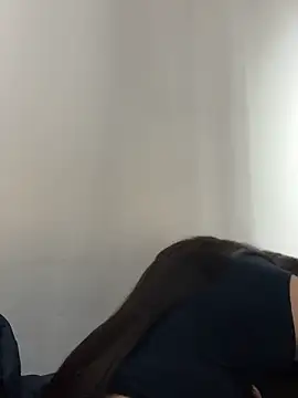 Alyha Cortes online show from November 10, 1:32 pm