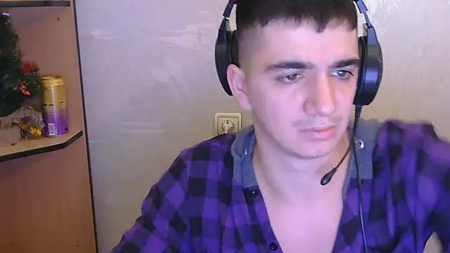 Snapshot of Victoria_ooo chatting on October 31, 5:14 pm Victoria ooo online show from October 31, 5:14 pm