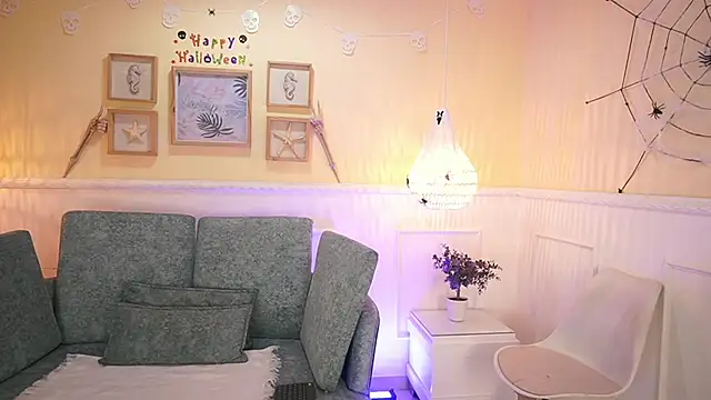 LoonaNyx online show from October 18, 11:33 am