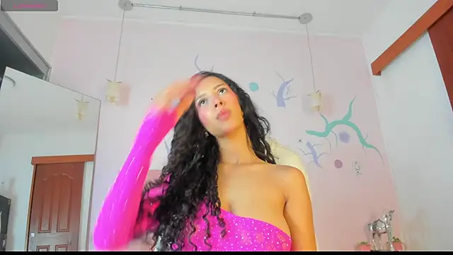 Snapshot of NoahPerez chatting on September 30, 2:27 am NoahPerez online show from September 30, 2:27 am