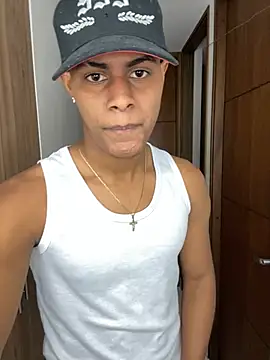 Nick Jackson  online show from February 7, 9:07 pm