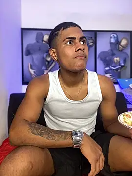 Nick Jackson  online show from April 21, 5:14 am