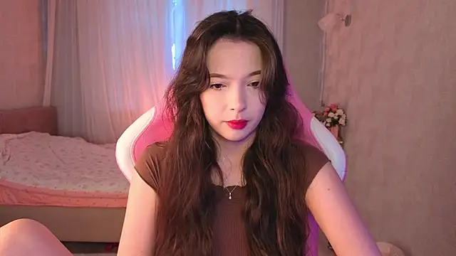 Snapshot of yuna_sunshy chatting on May 5, 1:13 am yuna sunshy online show from May 5, 1:13 am