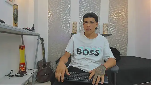 Snapshot of kinky_spice69 chatting on September 16, 7:59 pm kinky spice69 online show from September 16, 7:59 pm