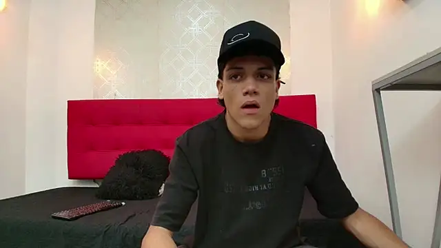 Snapshot of kinky_spice69 chatting on September 30, 12:21 pm kinky spice69 online show from September 30, 12:21 pm