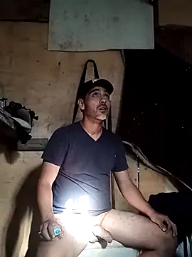 Snapshot of Enano63no chatting on September 11, 11:49 pm Enano63no online show from September 11, 11:49 pm