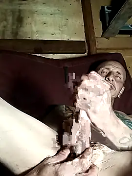 Snapshot of Enano63no chatting on September 16, 11:22 am Enano63no online show from September 16, 11:22 am