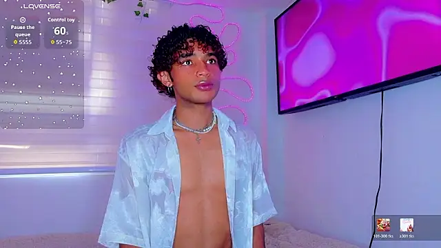 Aaron Wiinter online show from March 11, 7:42 pm