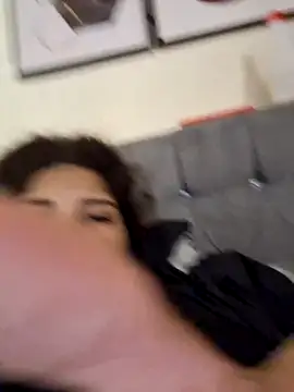 Snapshot of madelene chatting on January 23, 12:25 am madelene online show from January 23, 12:25 am