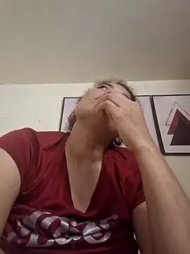 Snapshot of madelene chatting on January 25, 4:45 am madelene online show from January 25, 4:45 am