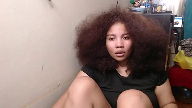 madelene online show from April 21, 3:02 am