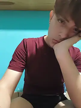 Snapshot of ethan_manovan chatting on July 6, 10:34 pm ethan manovan online show from July 6, 10:34 pm