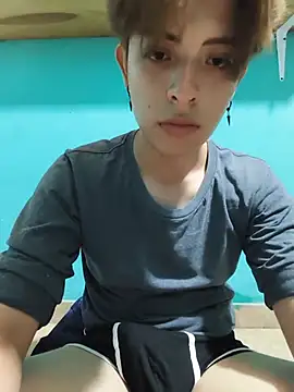 Snapshot of ethan_manovan chatting on July 22, 10:45 pm ethan manovan online show from July 22, 10:45 pm