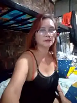 SexyHottMom online show from April 14, 11:33 pm