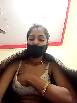 Snapshot of Basanti_143 chatting on December 4, 12:20 am Basanti 143 online show from December 4, 12:20 am