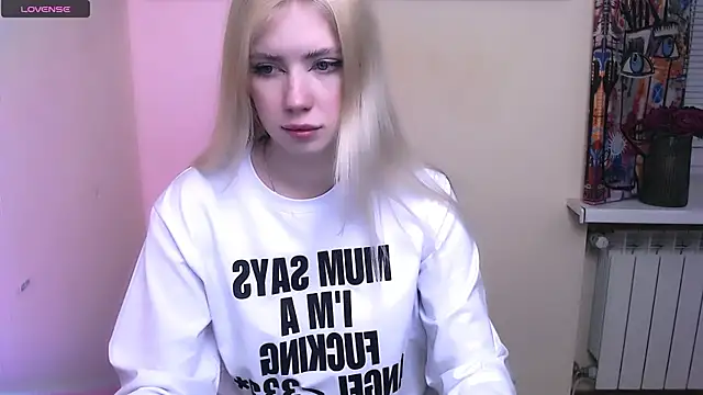 AliceHotty  online show from February 16, 7:59 am