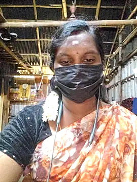 Snapshot of Tamildivya18 chatting on October 22, 5:41 am Tamildivya18 online show from October 22, 5:41 am