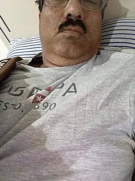 moonflower25 online show from November 2, 3:31 am