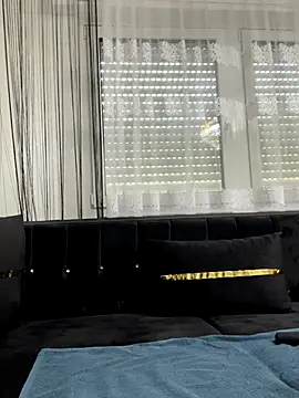 Snapshot of Emilia_Mausi chatting on September 24, 12:30 pm Emilia Mausi online show from September 24, 12:30 pm