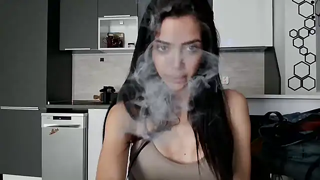 Snapshot of gglingeriee chatting on October 18, 9:32 am gglingeriee online show from October 18, 9:32 am