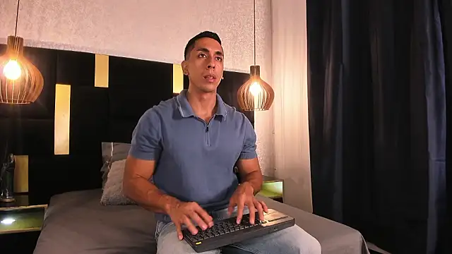 Lucio  Fox online show from March 17, 11:35 am