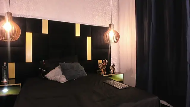 Lucio  Fox online show from April 20, 11:46 am