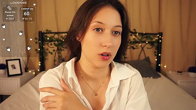 Snapshot of BeckyBurgh chatting on September 13, 6:18 pm BeckyBurgh online show from September 13, 6:18 pm