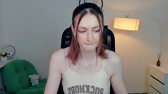 EasterBlink online show from November 13, 12:15 pm