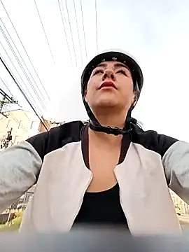 CAROLINE  07 online show from April 18, 12:42 pm