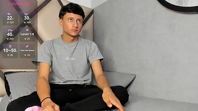  Leohot  online show from October 4, 3:15 am