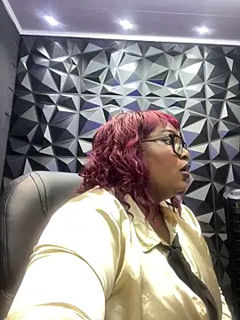 Snapshot of may_storm chatting on May 23, 1:44 am may storm online show from May 23, 1:44 am