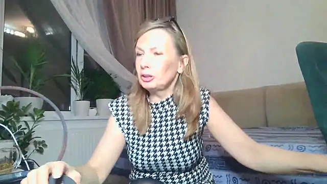 Sweetmurrr online show from February 8, 1:09 am