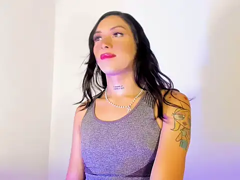 Megan Gil  online show from September 14, 11:15 pm