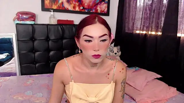 Megan Gil  online show from March 18, 8:01 pm