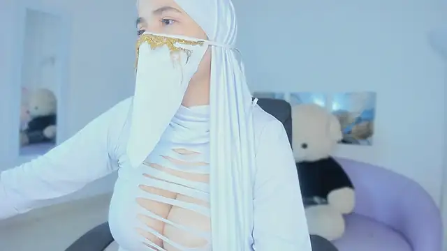 salma isawwii online show from April 18, 7:58 pm