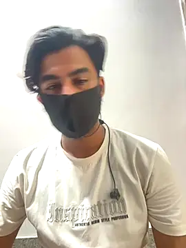 hottestboy03 online show from September 12, 5:29 am