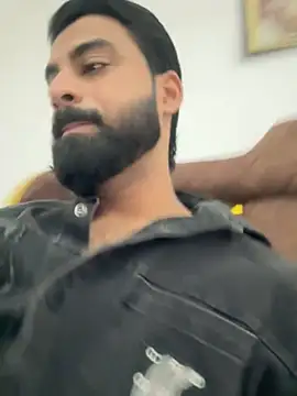 hottestboy03 online show from November 12, 8:37 am