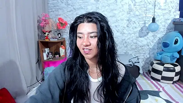 Snapshot of Shaden_11 chatting on September 12, 6:02 am Shaden 11 online show from September 12, 6:02 am