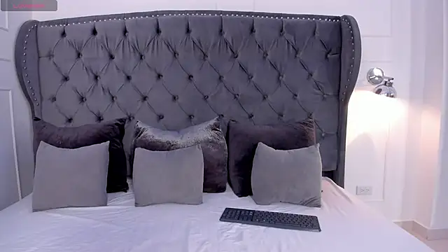 Snapshot of scarlett_buunny chatting on September 26, 10:58 pm scarlett buunny online show from September 26, 10:58 pm