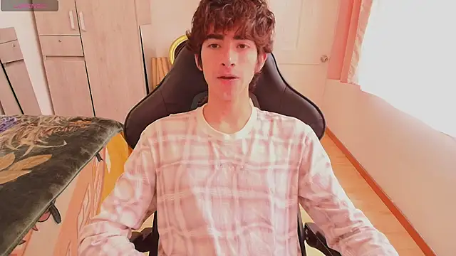 Snapshot of Nude_Boy18 chatting on September 11, 3:23 pm Nude Boy18 online show from September 11, 3:23 pm