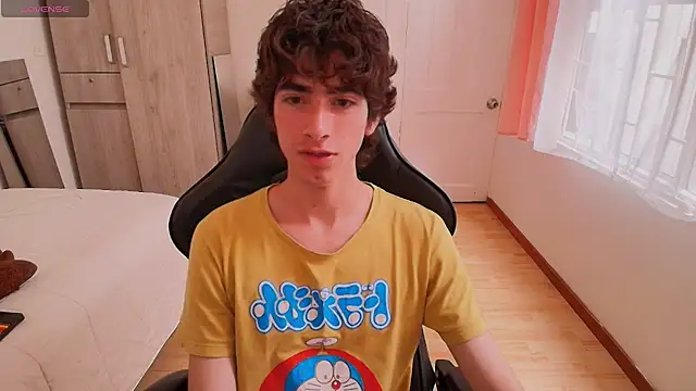 Snapshot of Nude_Boy18 chatting on September 16, 9:27 pm Nude Boy18 online show from September 16, 9:27 pm