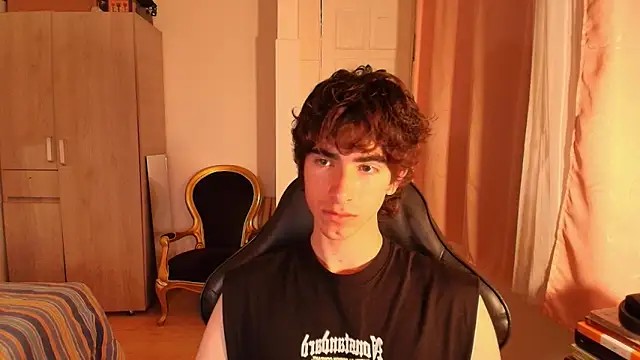 Snapshot of Nude_Boy18 chatting on September 23, 3:20 am Nude Boy18 online show from September 23, 3:20 am